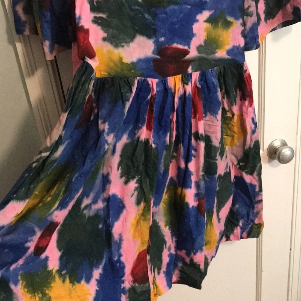 Abstract Floral Midi Dress in Pink, Blue & Green - Picture 3 of 12